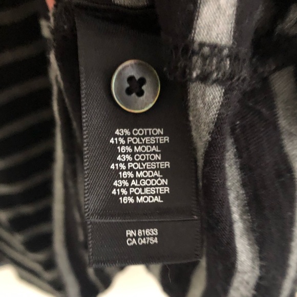 Kenneth Cole short sleeve Henley - Picture 4 of 4